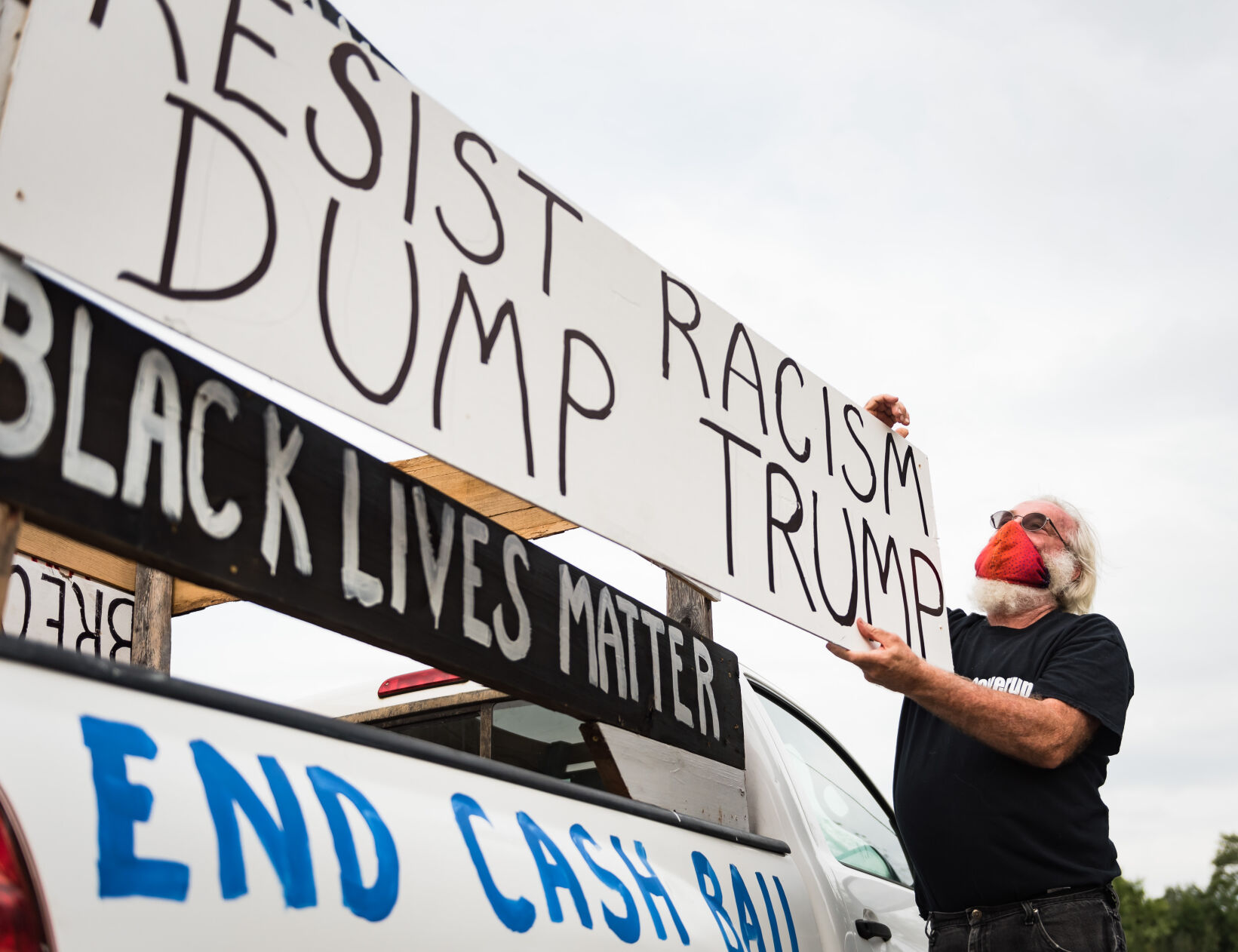 Building WSNC Protest Against Trump Rally